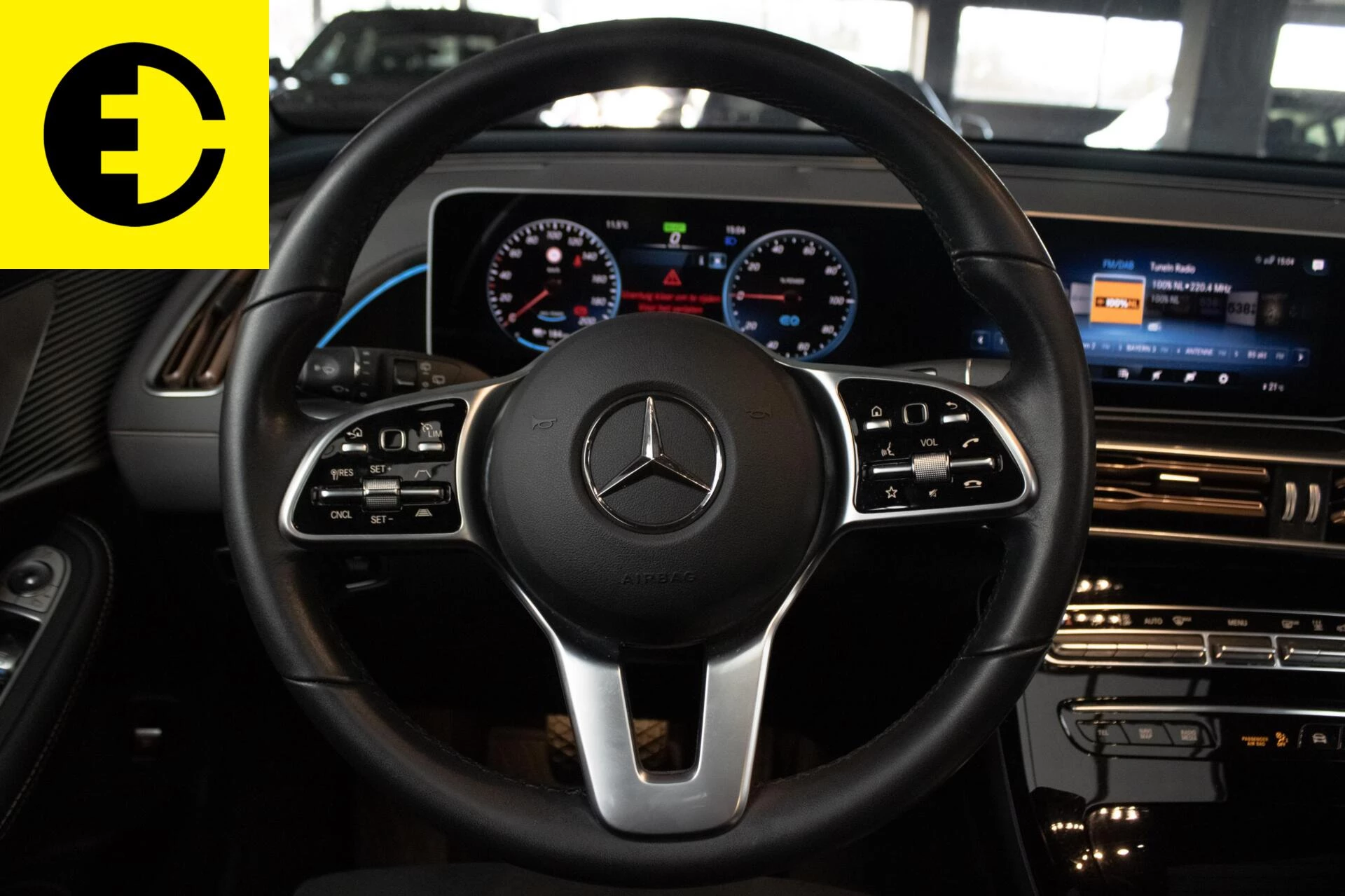 Hoofdafbeelding Mercedes-Benz EQC