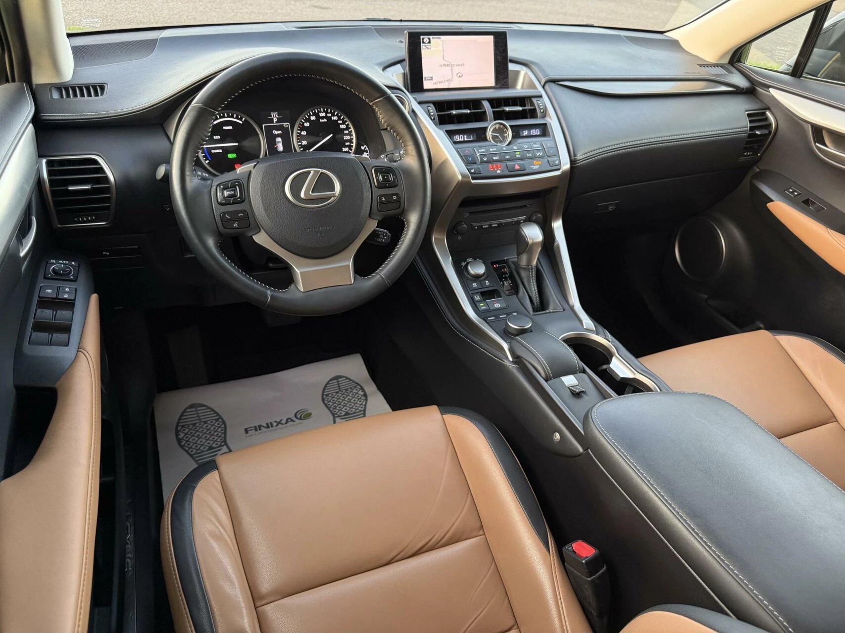 Hoofdafbeelding Lexus NX