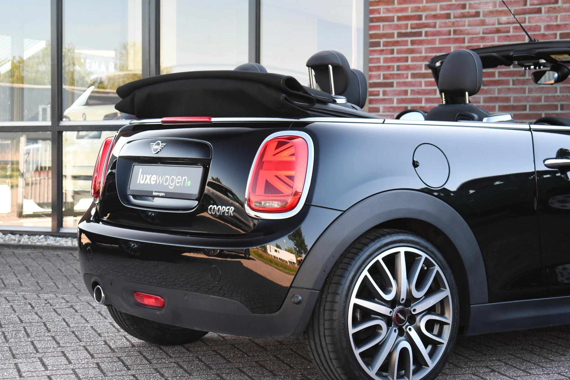Hoofdafbeelding MINI Cooper Cabrio
