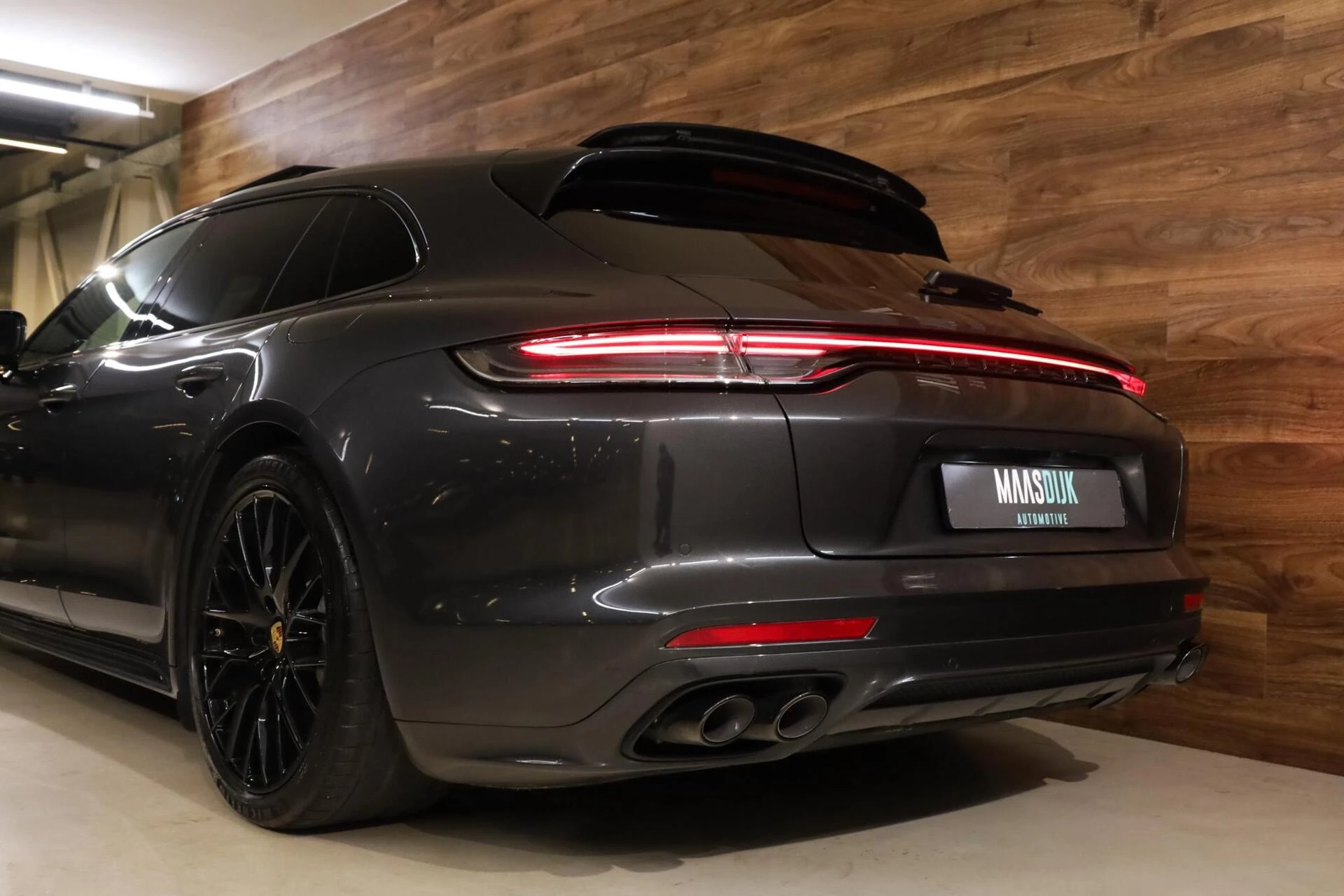 Hoofdafbeelding Porsche Panamera
