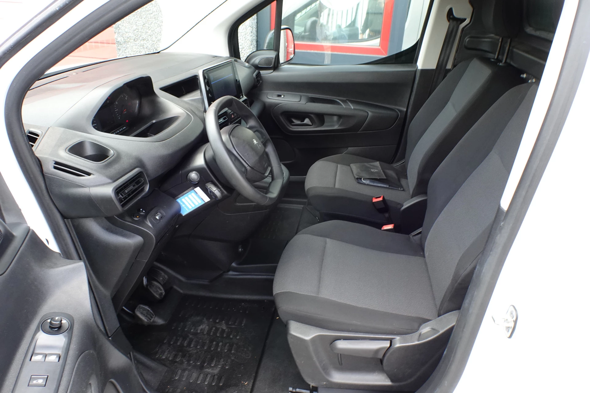Hoofdafbeelding Peugeot Partner