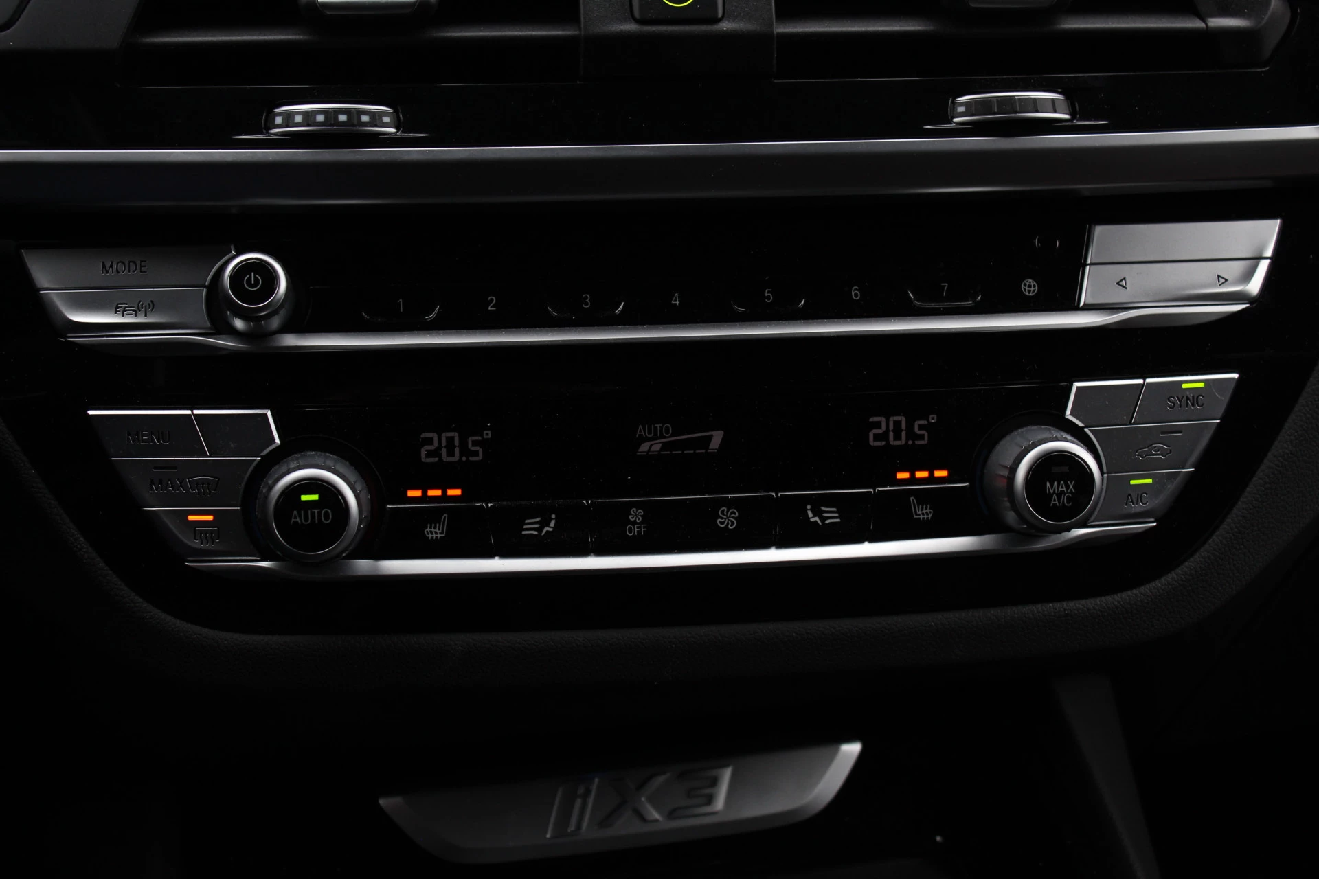 Hoofdafbeelding BMW iX3