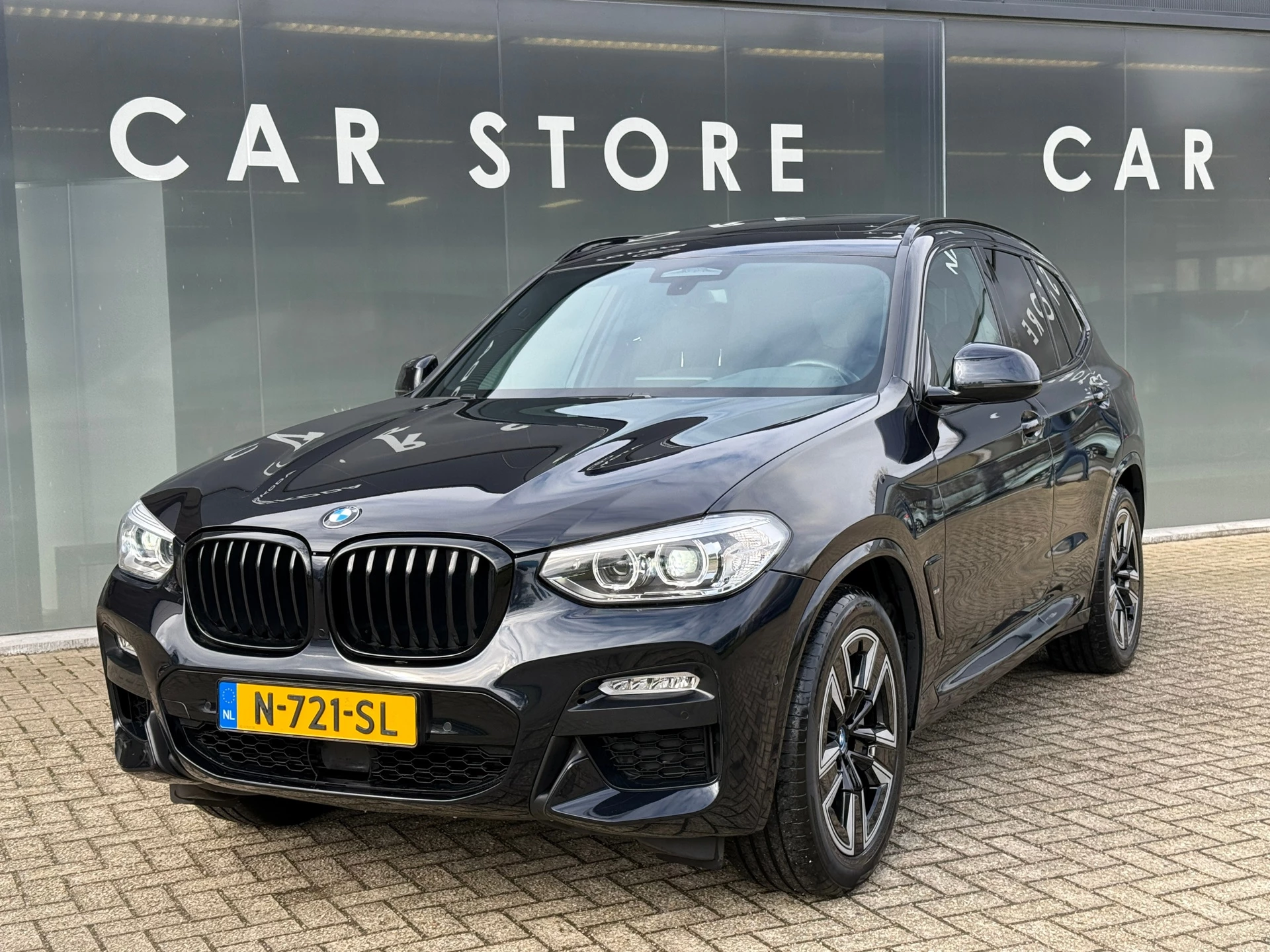 Hoofdafbeelding BMW iX3