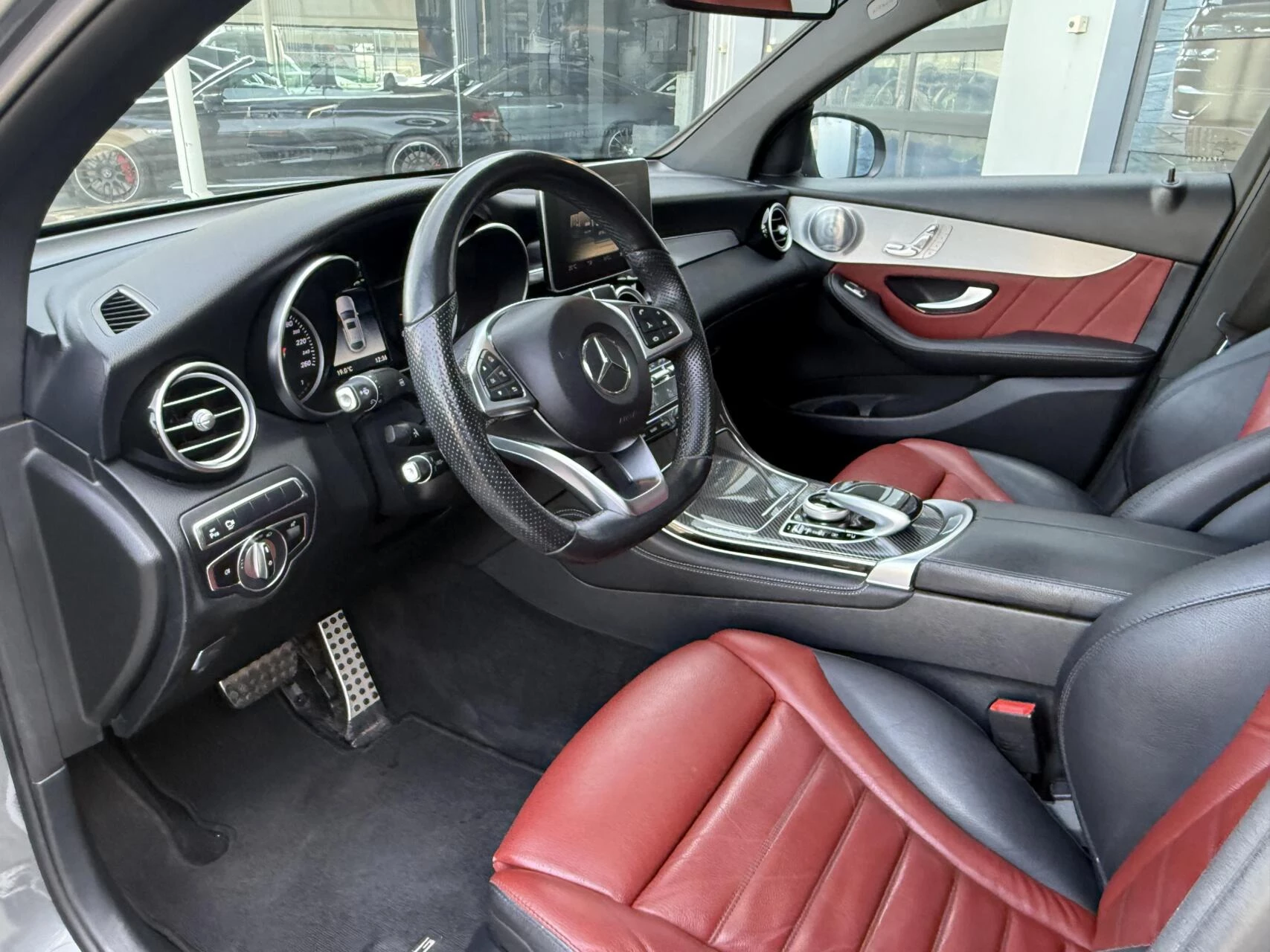 Hoofdafbeelding Mercedes-Benz GLC