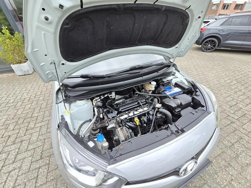 Hoofdafbeelding Hyundai i20