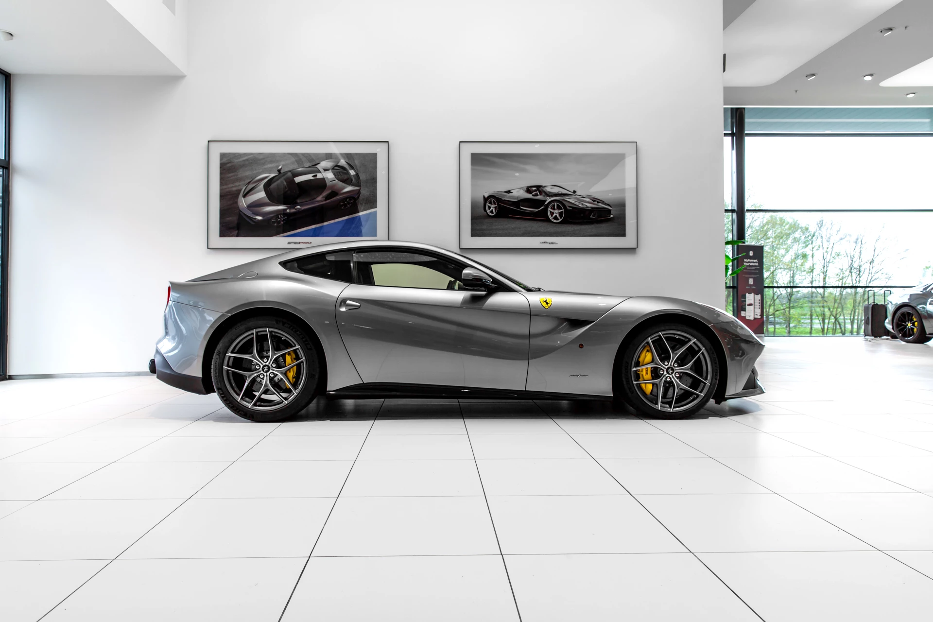 Hoofdafbeelding Ferrari F12