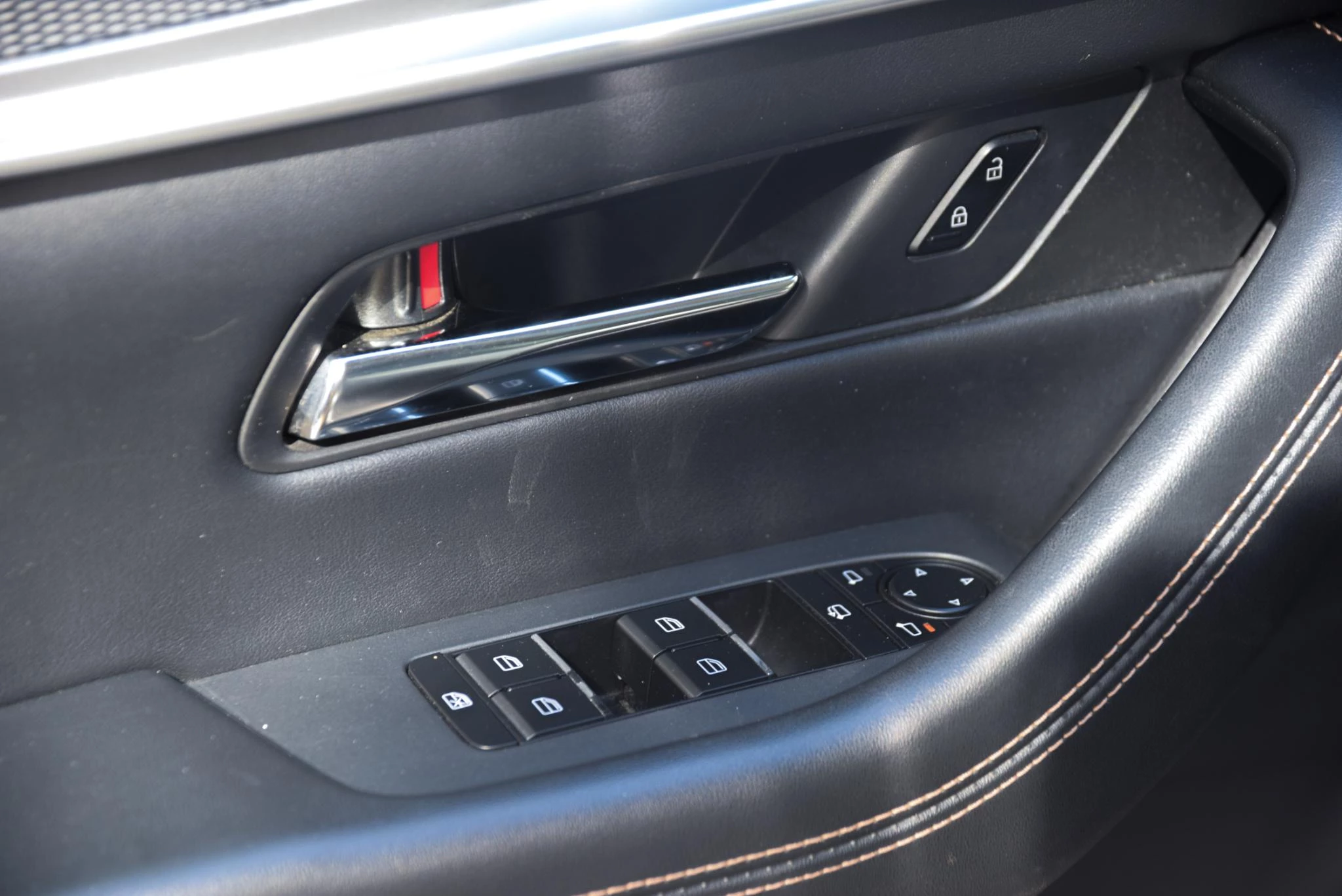 Hoofdafbeelding Mazda CX-60