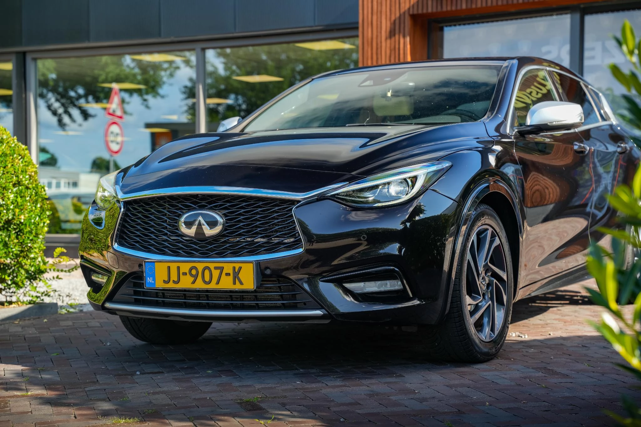 Hoofdafbeelding Infiniti Q