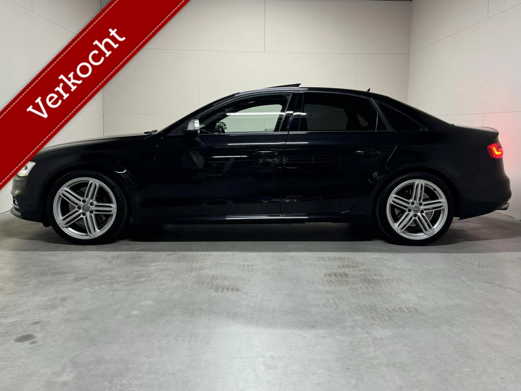 Hoofdafbeelding Audi S4