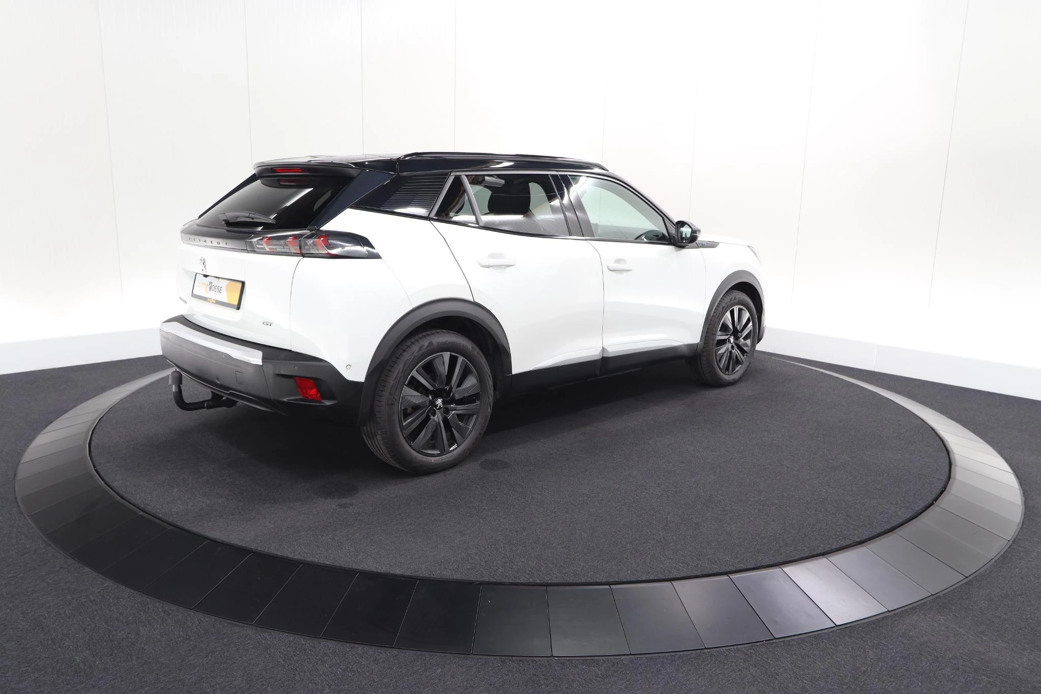 Hoofdafbeelding Peugeot e-2008