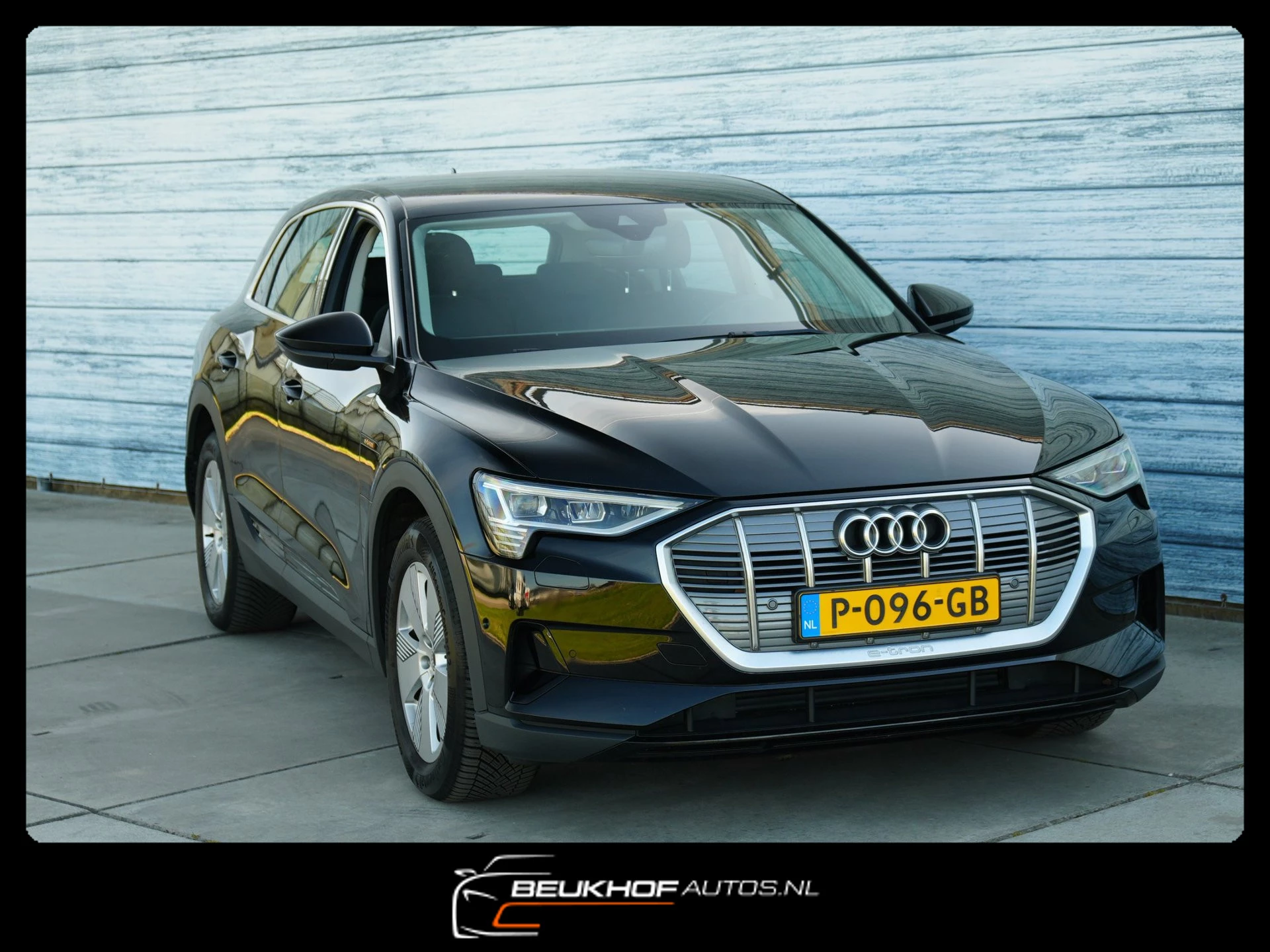 Hoofdafbeelding Audi e-tron