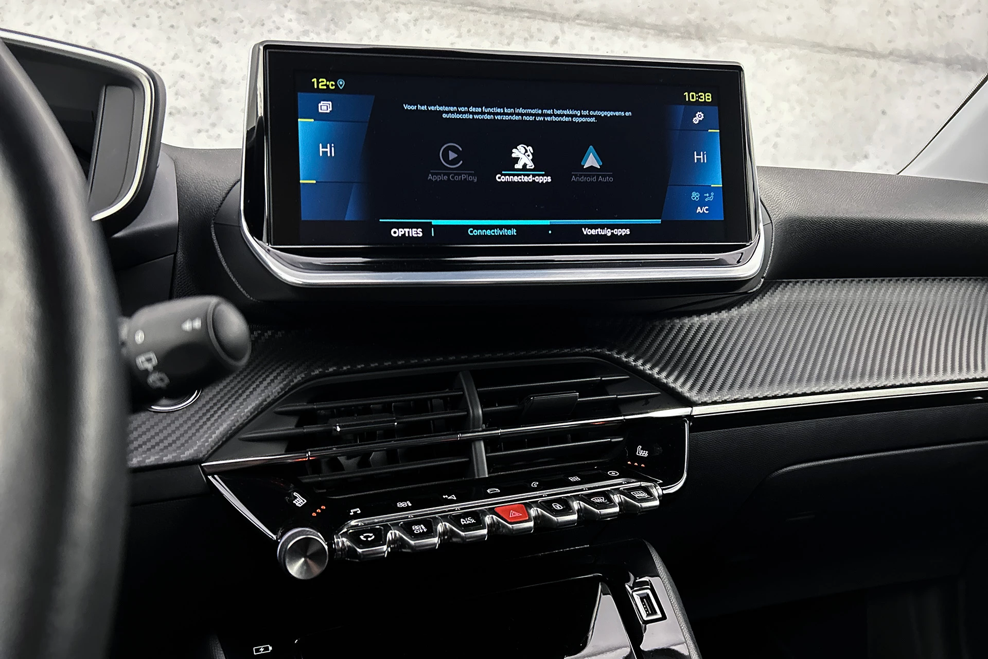 Hoofdafbeelding Peugeot e-2008