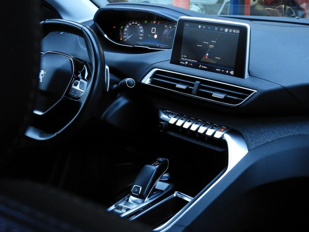 Hoofdafbeelding Peugeot 5008