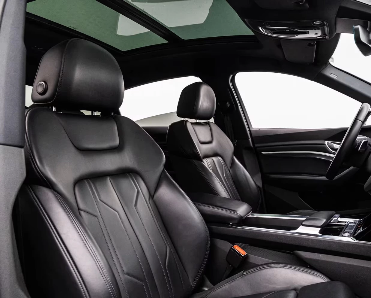 Hoofdafbeelding Audi e-tron