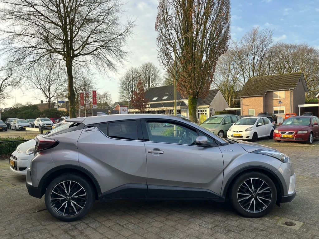 Hoofdafbeelding Toyota C-HR