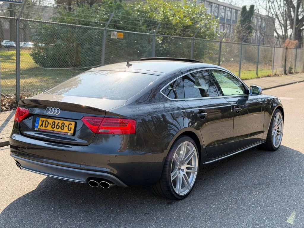 Hoofdafbeelding Audi S5