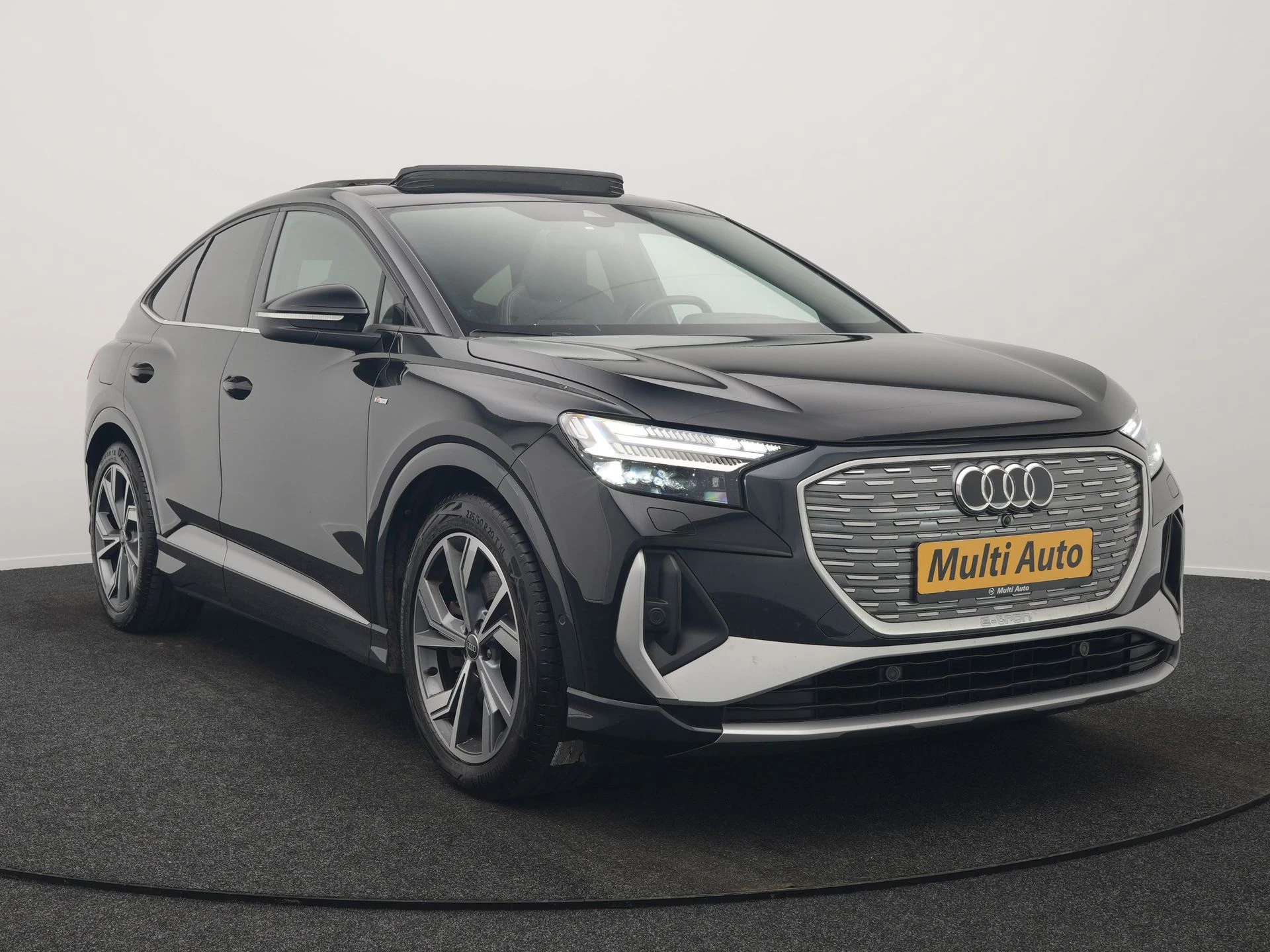 Hoofdafbeelding Audi Q4 e-tron