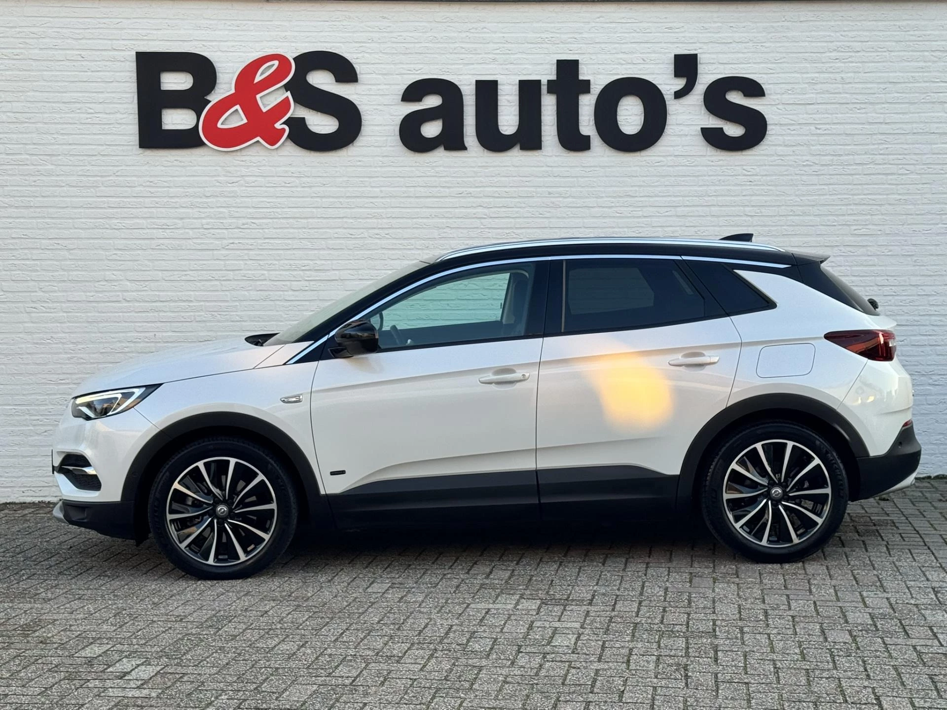 Hoofdafbeelding Opel Grandland X
