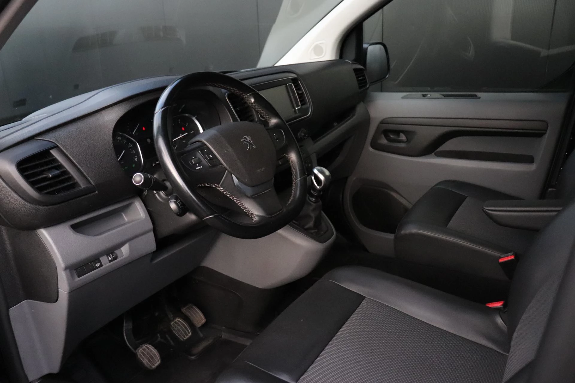 Hoofdafbeelding Peugeot Expert