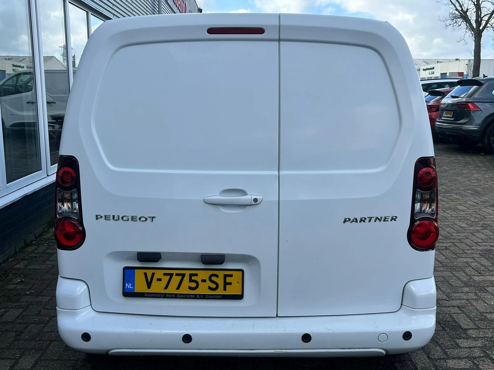 Hoofdafbeelding Peugeot Partner