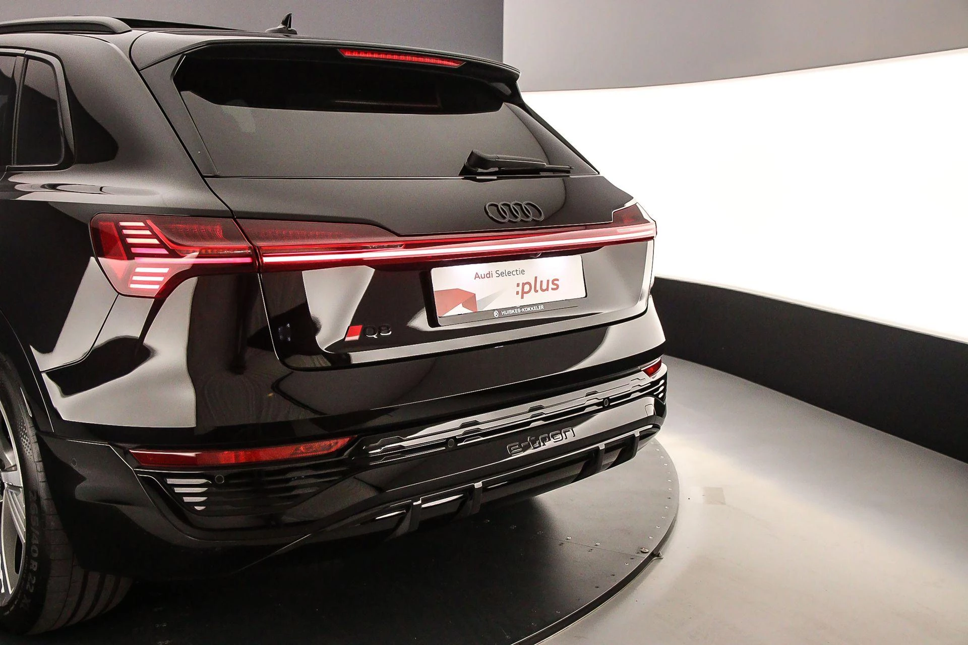 Hoofdafbeelding Audi Q8 e-tron
