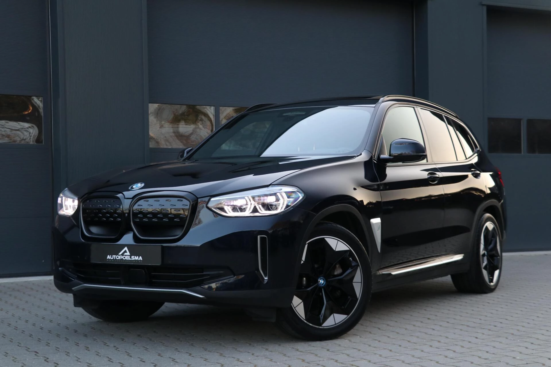 Hoofdafbeelding BMW iX3