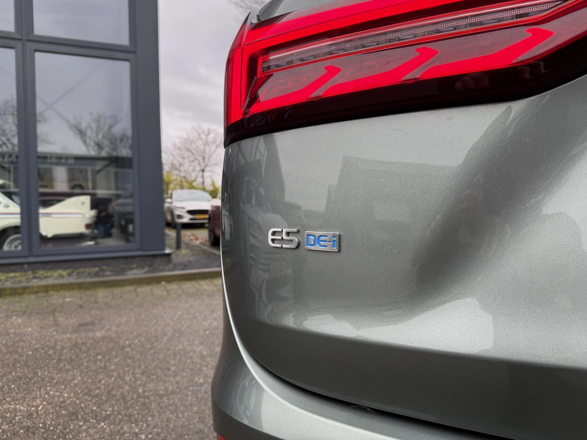 Hoofdafbeelding DFSK E5 PHEV
