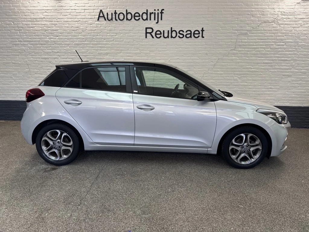 Hoofdafbeelding Hyundai i20