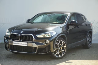Hoofdafbeelding BMW X2 BMW X2 sDrive20i M Sportpakket X 19'' / Trekhaak / Driving Assistant / HiFi System