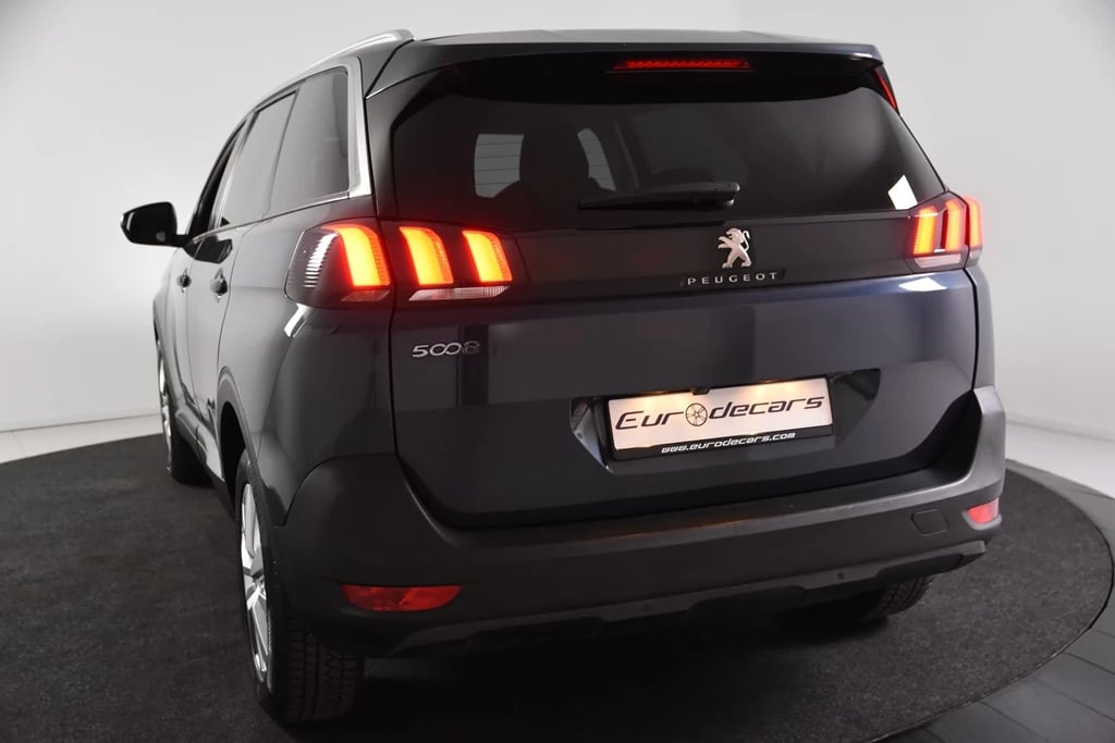 Hoofdafbeelding Peugeot 5008