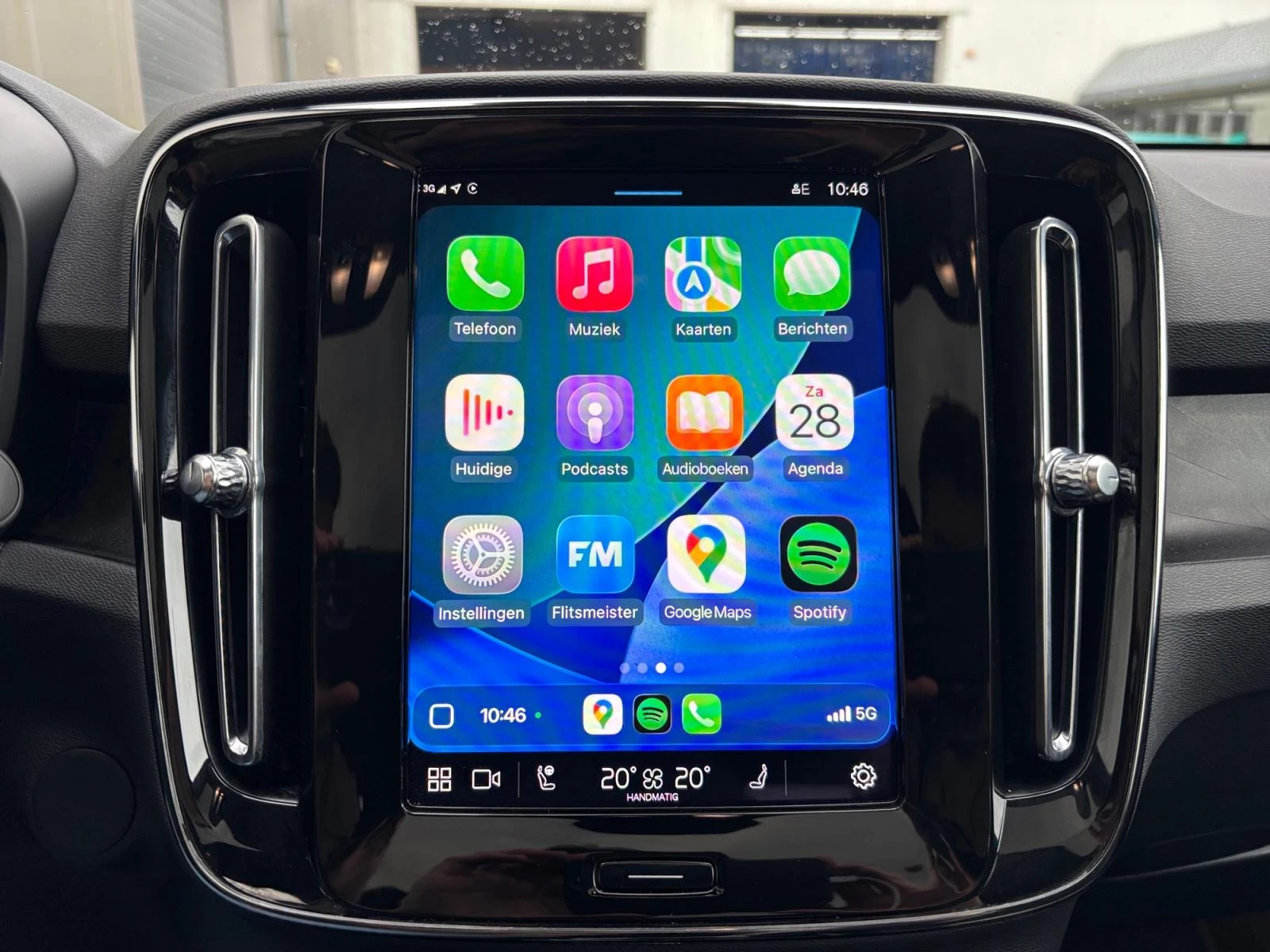 Hoofdafbeelding Volvo C40