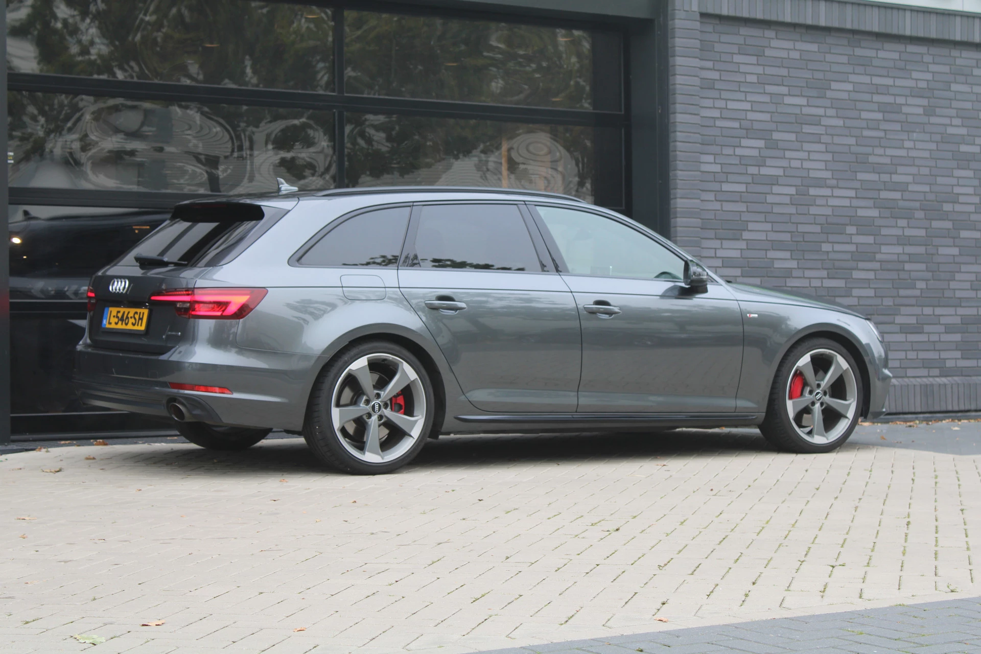 Hoofdafbeelding Audi A4