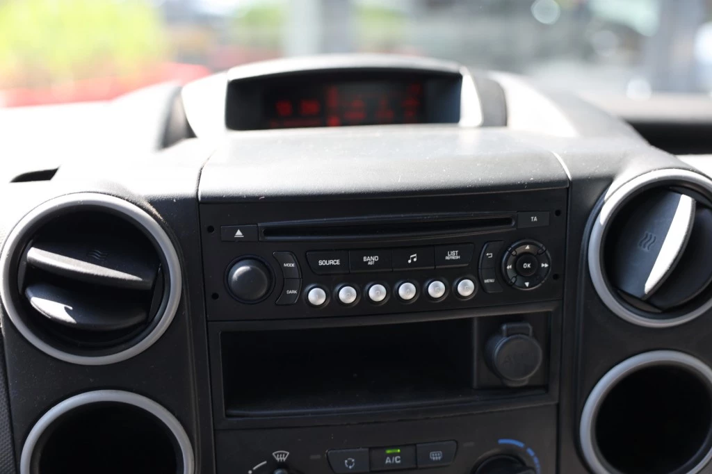 Hoofdafbeelding Peugeot Partner