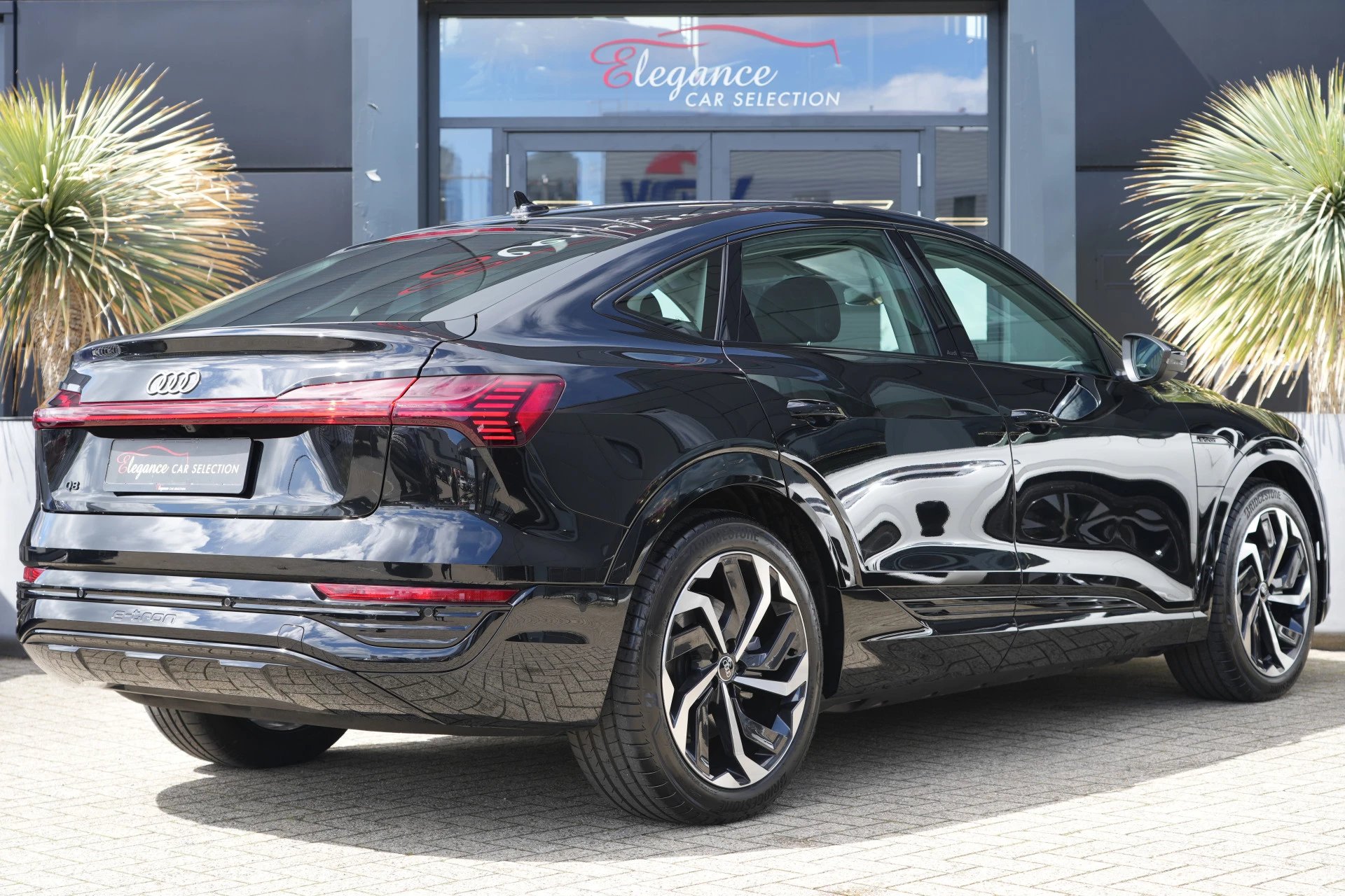 Hoofdafbeelding Audi Q8 Sportback e-tron