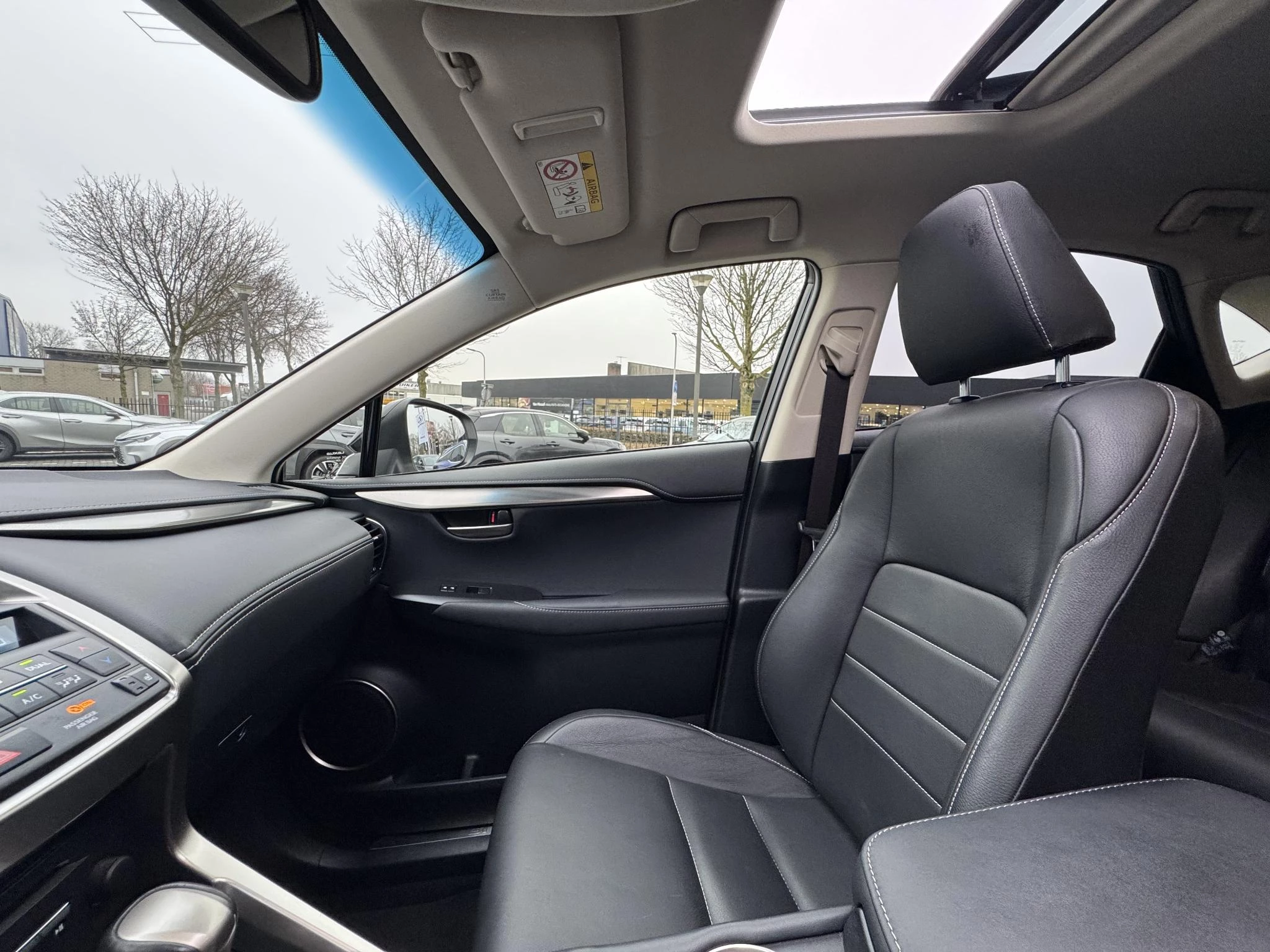 Hoofdafbeelding Lexus NX