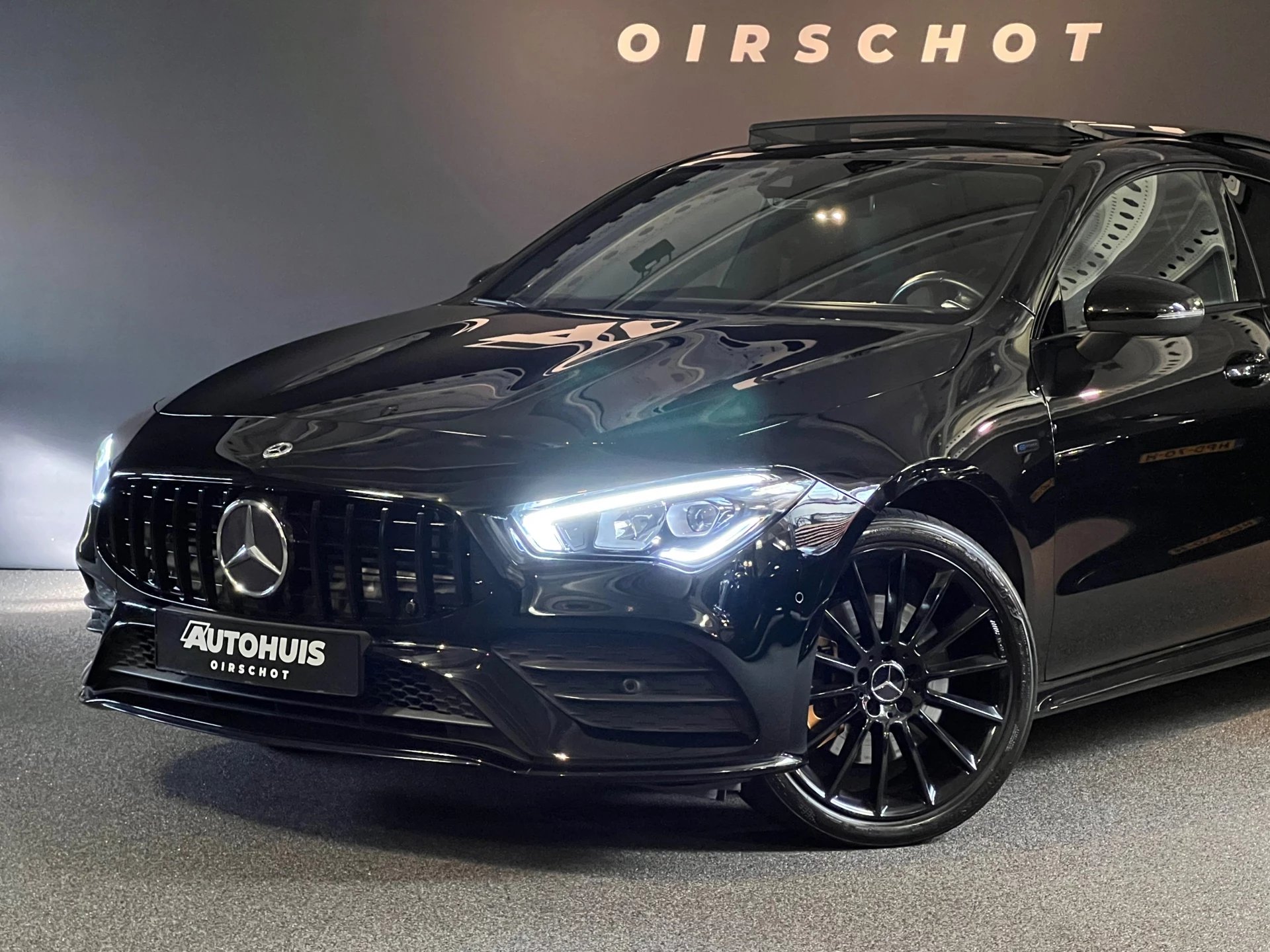 Hoofdafbeelding Mercedes-Benz CLA
