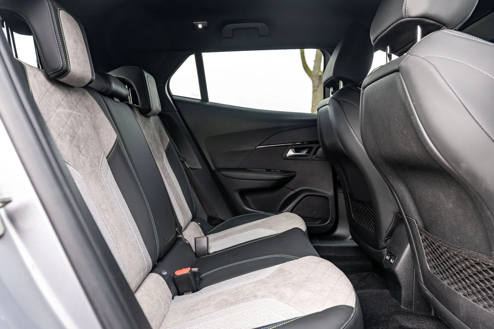 Hoofdafbeelding Peugeot e-2008