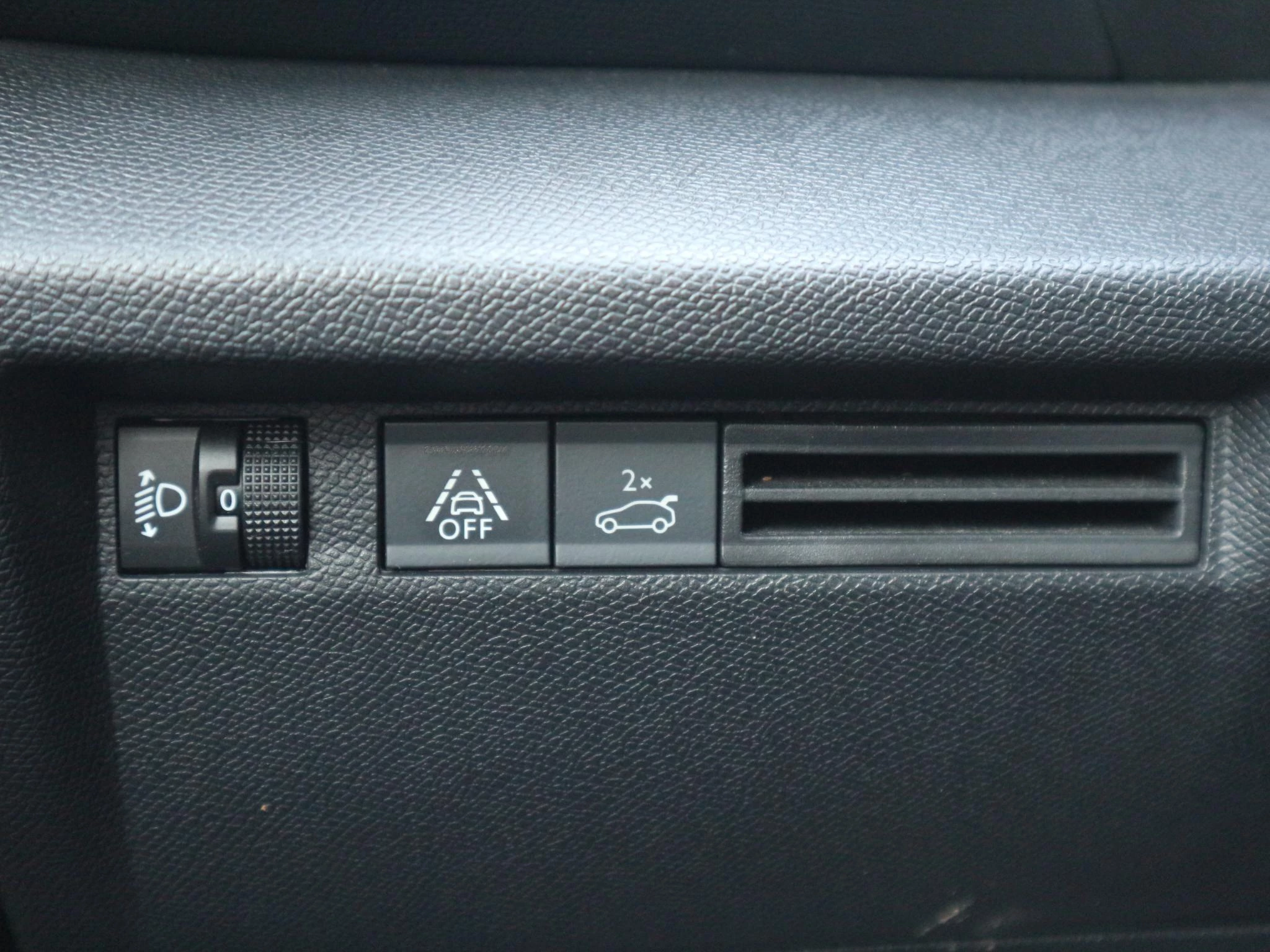 Hoofdafbeelding Citroën ë-C4 X