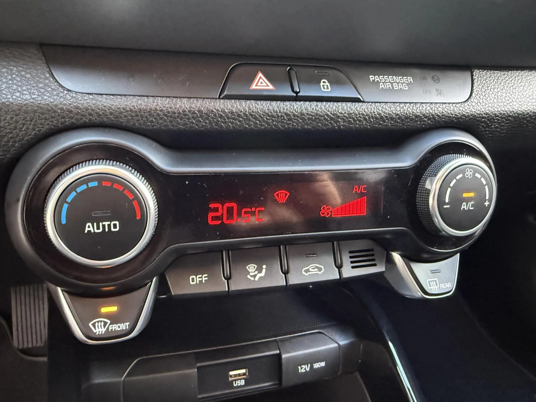 Hoofdafbeelding Kia Stonic