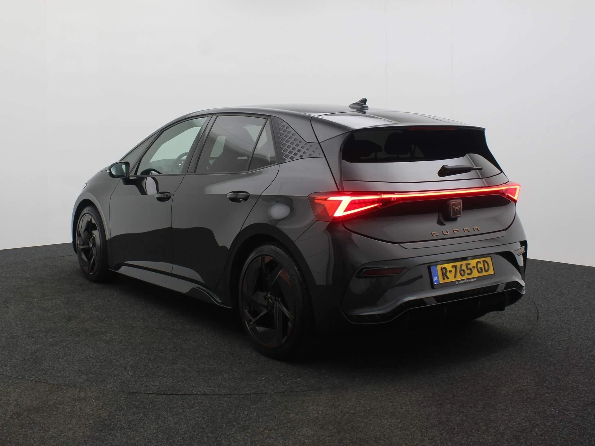 Hoofdafbeelding CUPRA Born