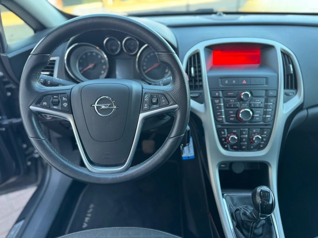 Hoofdafbeelding Opel Astra