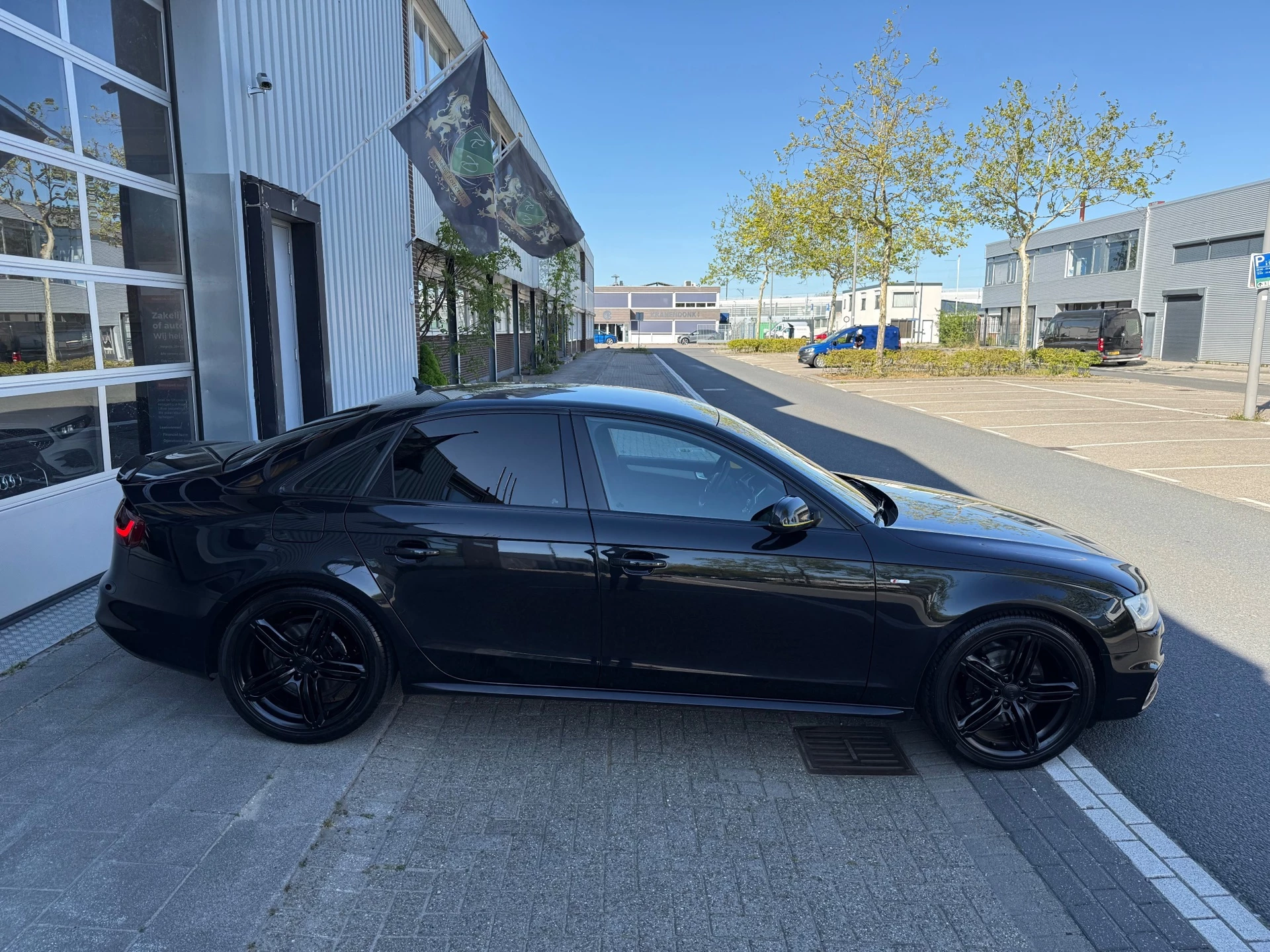 Hoofdafbeelding Audi A4