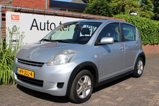 Hoofdafbeelding Daihatsu Sirion Daihatsu Sirion 1.0 12V Premium GT van 1e eigenaar