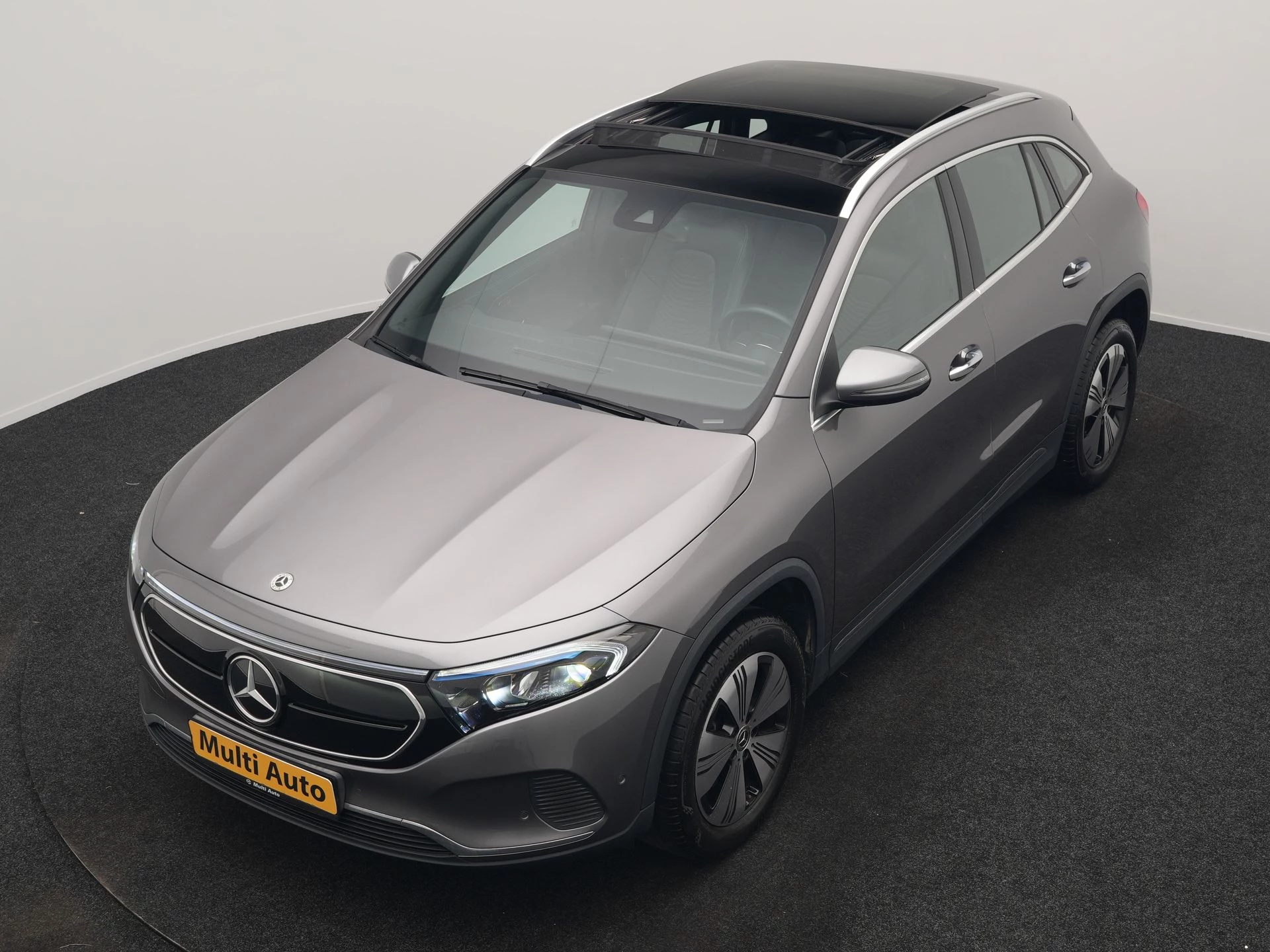 Hoofdafbeelding Mercedes-Benz EQA