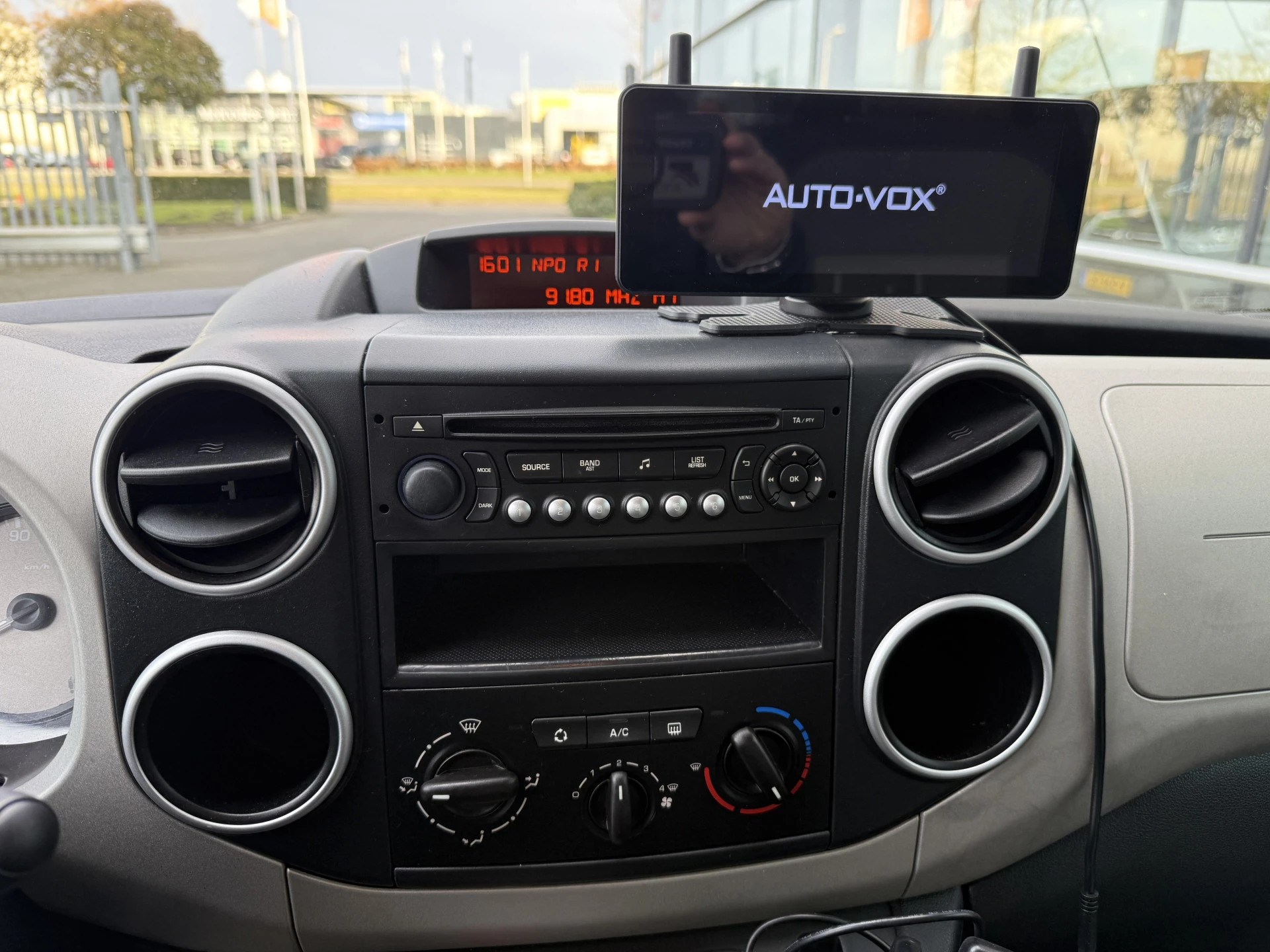 Hoofdafbeelding Peugeot Partner