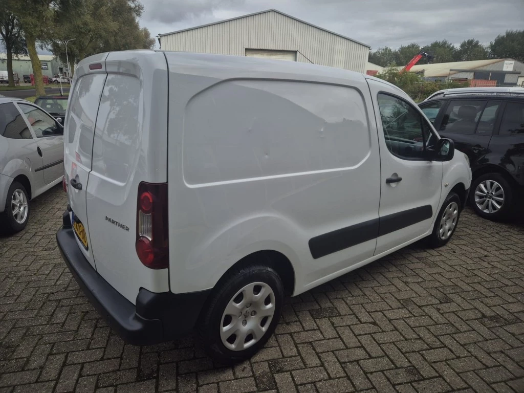 Hoofdafbeelding Peugeot Partner