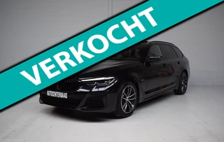 BMW 5-serie Touring 530e xDrive M-SPORT PANORAMADAK / HARMAN-KARDON LEER / HEAD-UP / FACELIFT / CARPLAY / DEALER-ONDERHOUDEN