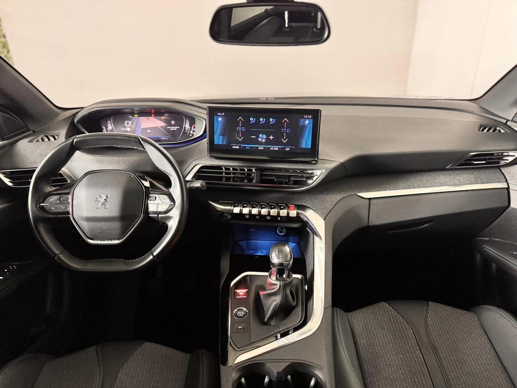 Hoofdafbeelding Peugeot 5008