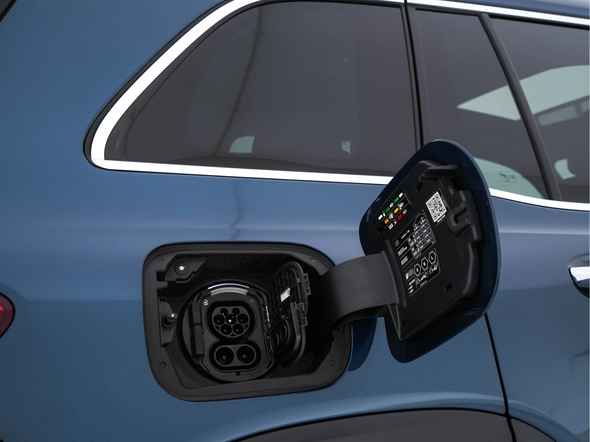 Hoofdafbeelding Mercedes-Benz EQB