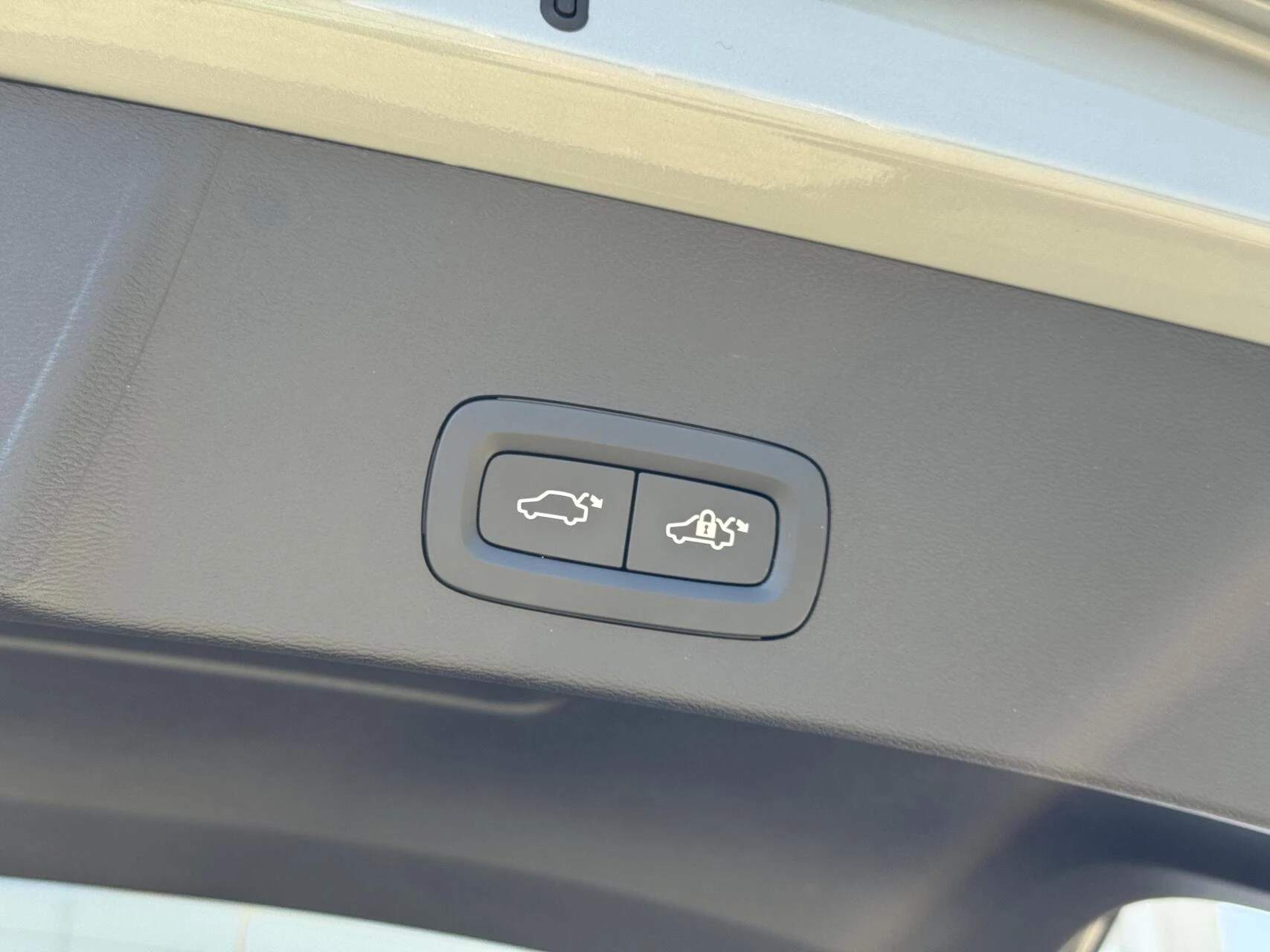 Hoofdafbeelding Volvo EX40